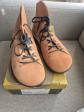 Bottines � lacets Loints of Holland neuves pour femmes cuir moutarde orthop�dique