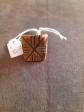 Bague Fantaisie style ethnique   Bague en Bois grav� et Vernis