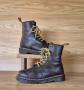 Dr Martens taille 36 en cuir marron lacets jaune bicolore 8 trous.
