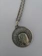 Ancien collier en argent massif Avec Pendentif Sainte Marie