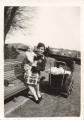 ANCIENNE PHOTOGRAPHIE 1934 JEUNE FEMME ET SON B�B� PROMENADE EN POUSSETTE