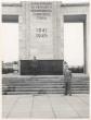 ANCIENNE PHOTOGRAPHIE A BERLIN MEMORIAL SOVIETIQUE WW2