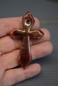 BIJOU VINTAGE   PENDENTIF EN FAIENCE EN FORME DE CROIX EMAILLE ROUGE #40