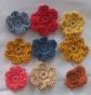 Lot de 9 petites fleurs fait main au crochet  diametre 5 cm multicolores custom