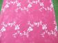 COUPON DE TISSU  BANDE DE FLEURS FOND ROUGE 69 cm x 195 cm    TIS 136