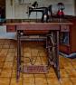 Ancienne MACHINE � COUDRE  SINGER avec meuble de rangement