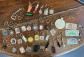 Lot 38 porte clefs th�mes vari�s   vintage Bourbon M�tal Inclusion Publicitaire