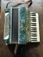 Ancien Instrument de musique accord�on Vintage En L �tat
