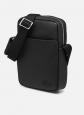 Sacoche Neuf Lacoste   Prix d usine OUTLET  Troyes
