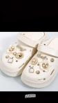 Pin s Crocs, D�corations, Accessoires Pour Crocs. 4 Mod�les Diff�rents � Choisir