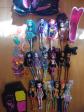 LOT R�SERV� NE PAS ACHETER 17 Poup�es Monster High   Accessoires