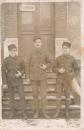 ANCIENNE CARTE PHOTOGRAPHIE MILITARIA TRIO SOLDATS EN UNIFORMES 3e DIVISION
