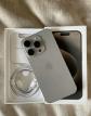 Apple iPhone 15 Pro Max  Argent� triple capteur arri�re avec bo�te et c�ble