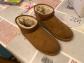 deux paires de bottines fourr�es