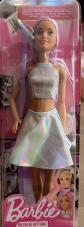Mattel Barbie You Can Be Anything poup�e avec v�tements et accessoires
