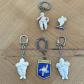 Michelin Bibendum lot porte cl�s et pin s m�tal �maill�e