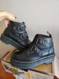 Dr. Martens Devon Heart bottillons cuir noir boucles c ur EU 43