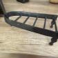 Porte b�ches chemin�e en m�tal noir, support de b�ches foyer et encadrement