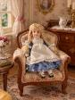Petite poup�e miniature en porcelaine 9 cm   Maison de poup�e   jolie tenue