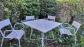 Charme vintage  Ravissant salon de jardin ancien en fer forg� blanc  (1960 1970)