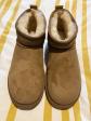 UGG bottillons femme daim marron doubl�s bout rond semelle caoutchouc
