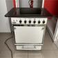 Godin cuisini�re �lectrique 4 foyers vitroc�ramique 1 four blanc-noir