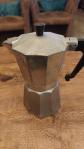 Cafeti�re italienne Moka cuisini�re aluminium octogonale argent� noir 20 cm